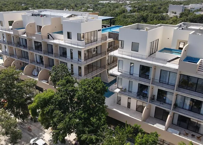 2br With Fast Wifi Free Bikes, Rooftop, Pool, And Gym